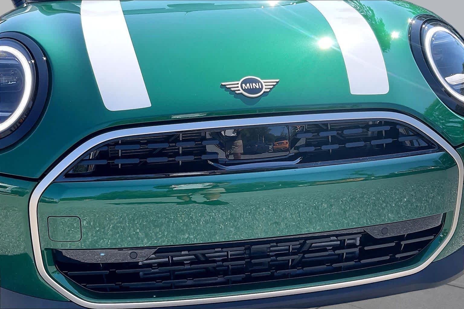 Used 2026 British Racing Green IV Metallic MINI Cooper image 28