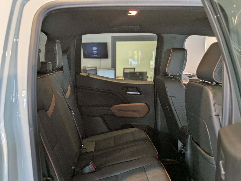 2026 GMC Canyon AT4 - Photo 37