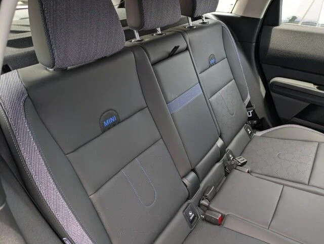 Used 2025 Silver MINI Cooper S ALL4 image 29