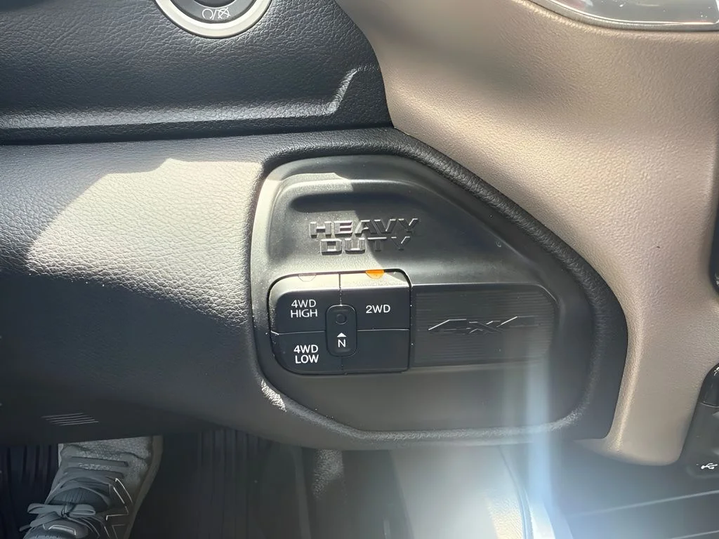 Used 2021 Black Ram Laramie image 13