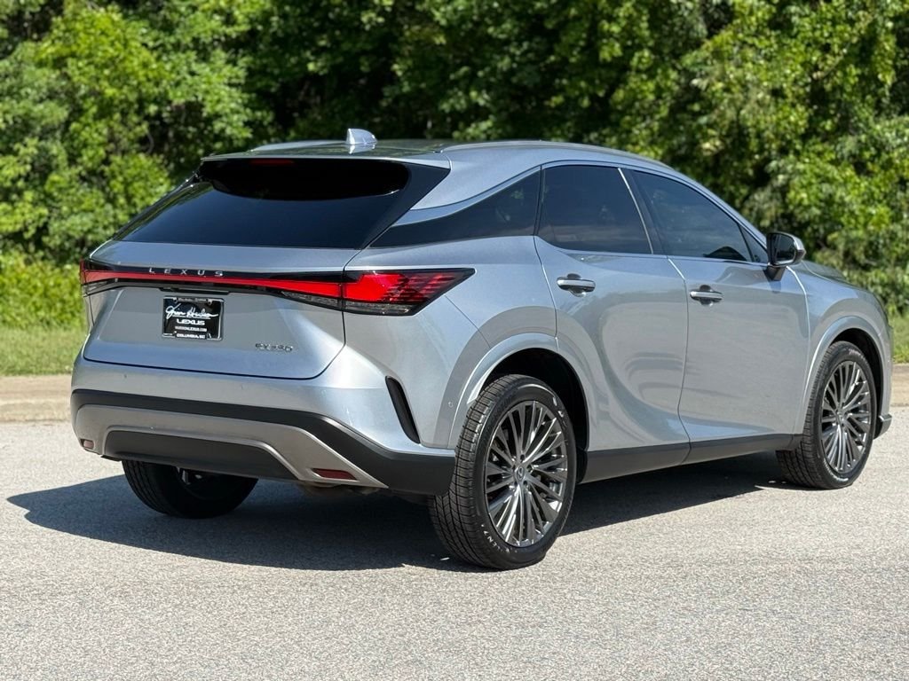 Used 2023 Silver Lexus 350 Luxury image 11