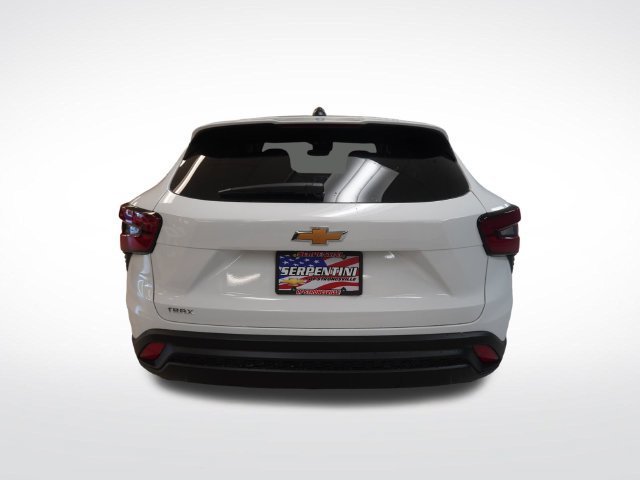 2026 Chevrolet Trax LS - Photo 10
