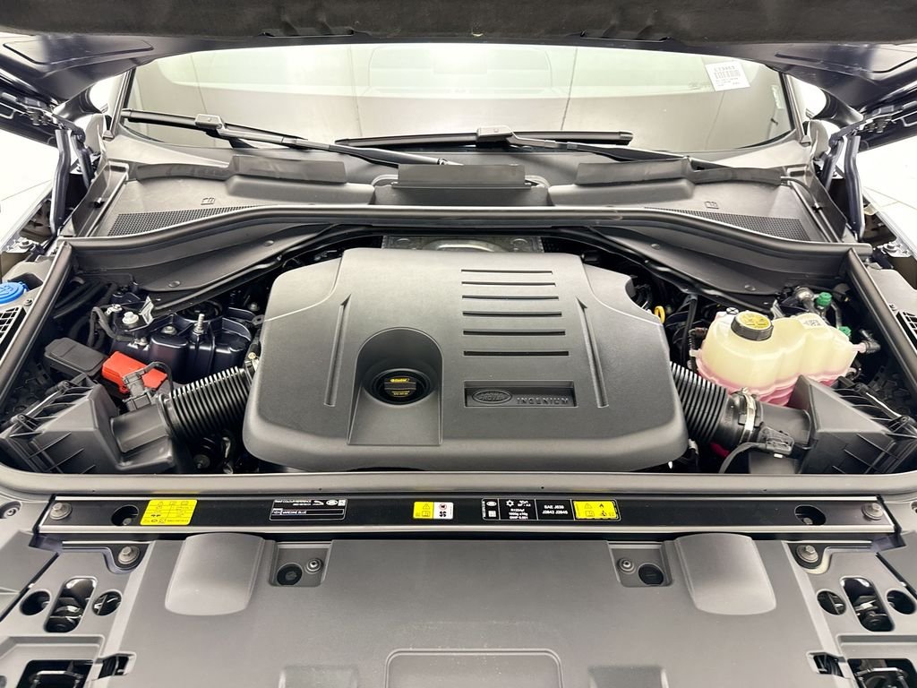 New 2026 Varesine Blue Land Rover SE image 27
