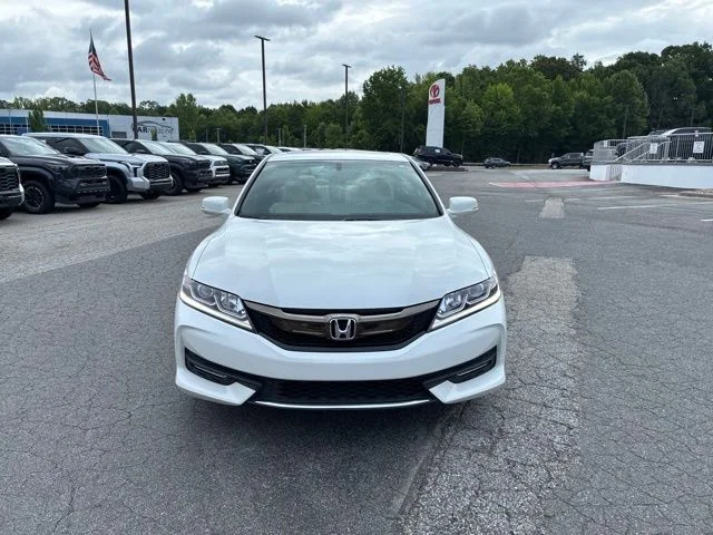 Used 2016 White Honda EX-L image 2