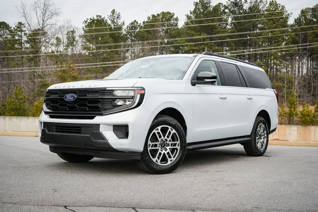 2026 Ford Expedition MAX Active