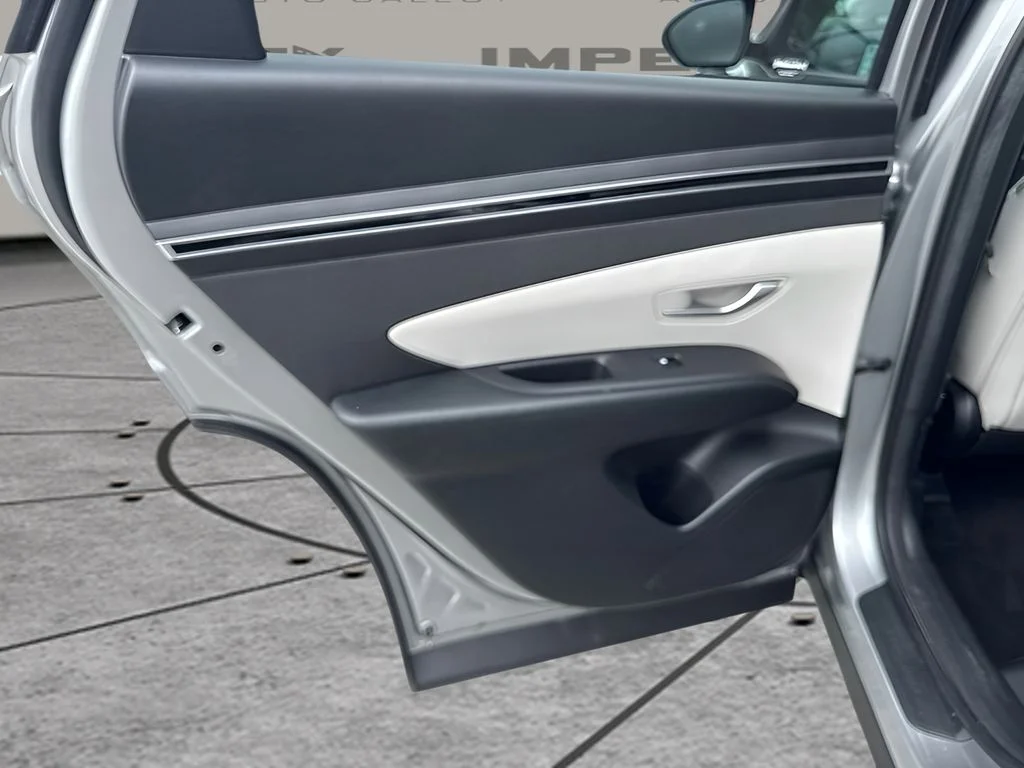 Used 2024 Silver Hyundai SEL image 24