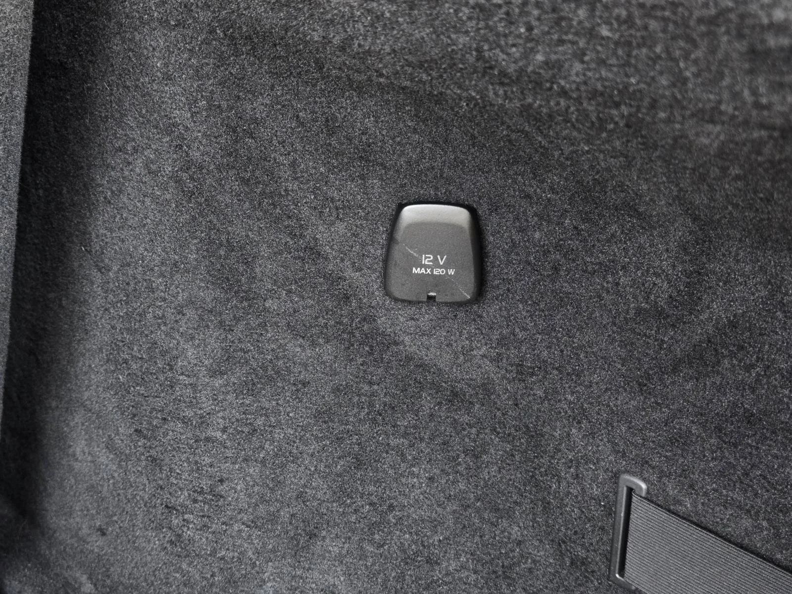 Used 2019 Gray Metallic Volvo Momentum image 15