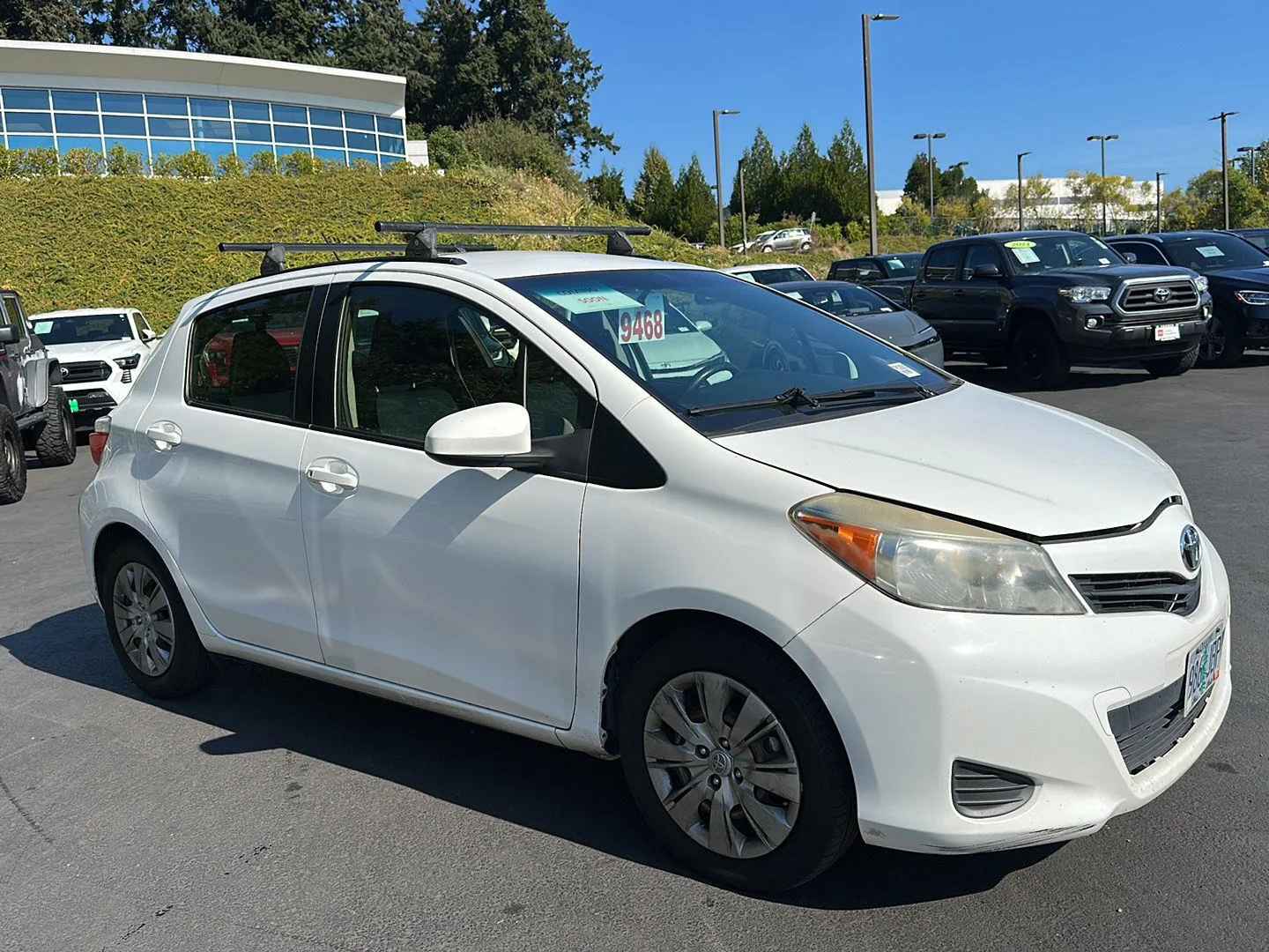 Used 2012  Toyota L image 4