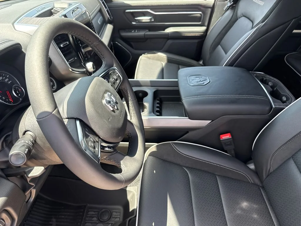 New 2026 Bright White Clear-Coat Exterior Paint RAM Laramie image 19