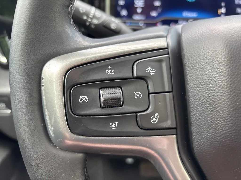 Used 2023 Red Chevrolet RST image 22
