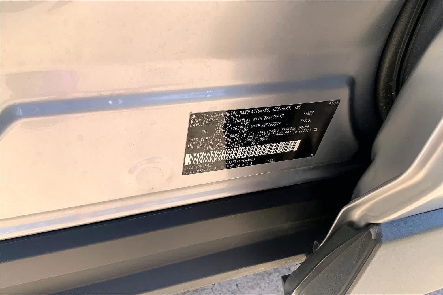 Used 2022 Silver Sky Metallic Toyota Hybrid XLE image 33