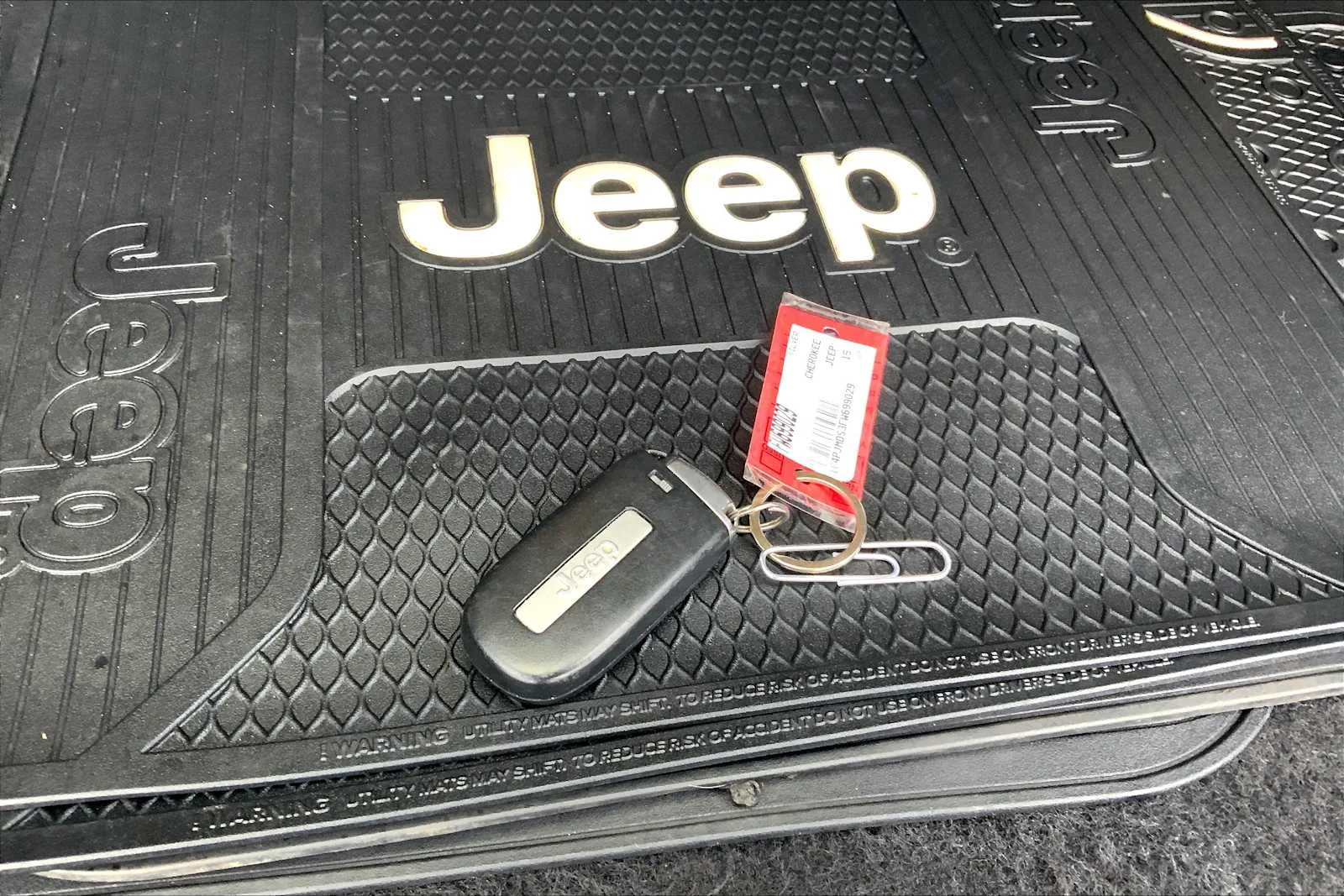 Used 2015 Billet Silver Metallic Clearcoat Jeep Limited image 15