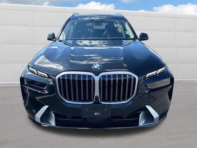 Used 2025 Black Sapphire Metallic BMW xDrive40i image 15