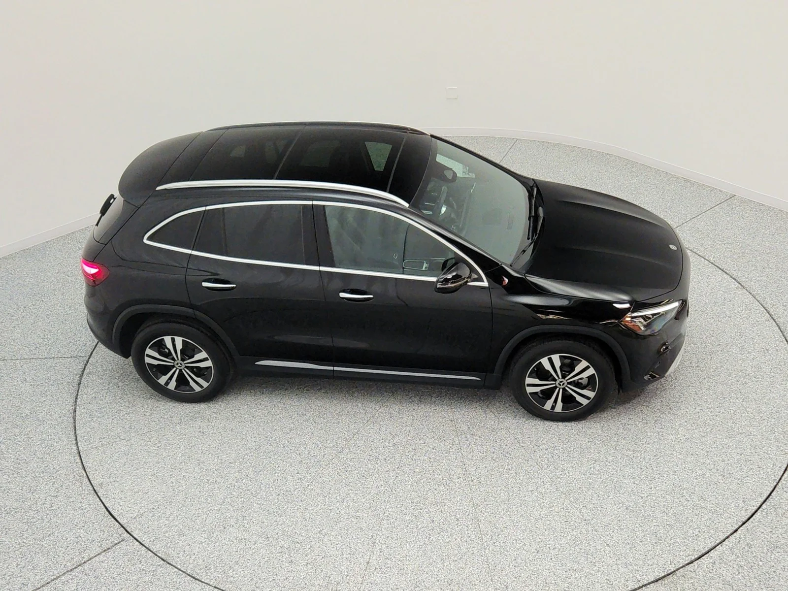 Certified Used 2024 Night Black Mercedes-Benz GLA 250 SUV image 27
