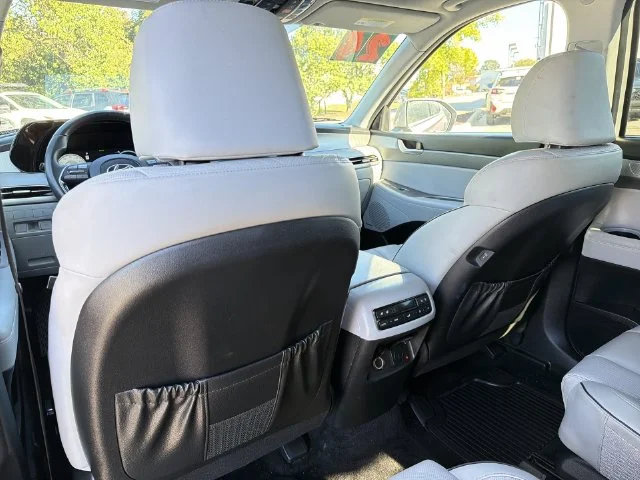 Used 2024 Silver Hyundai SEL image 38