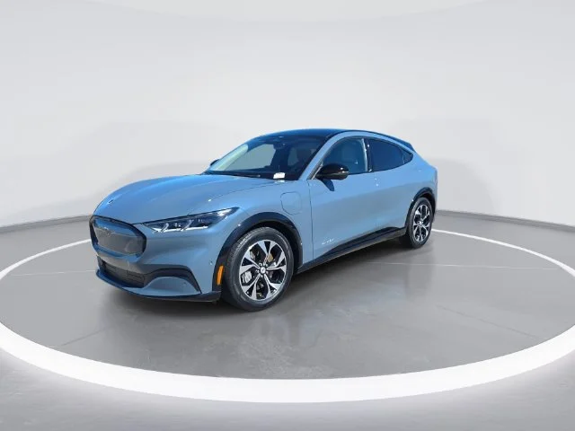 Used 2023 Blue Ford Premium image 4