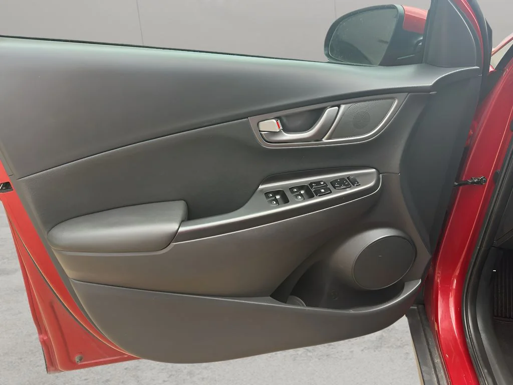 Used 2021 Pulse Red Hyundai Limited image 36