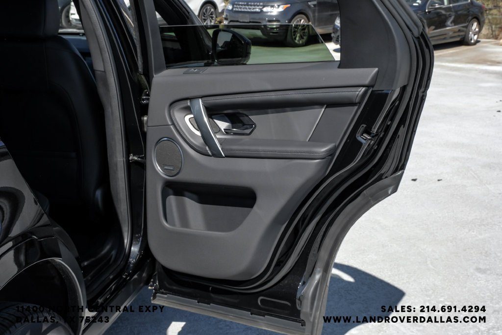 Certified Used 2026 Santorini Black Metallic Land Rover Landmark image 46