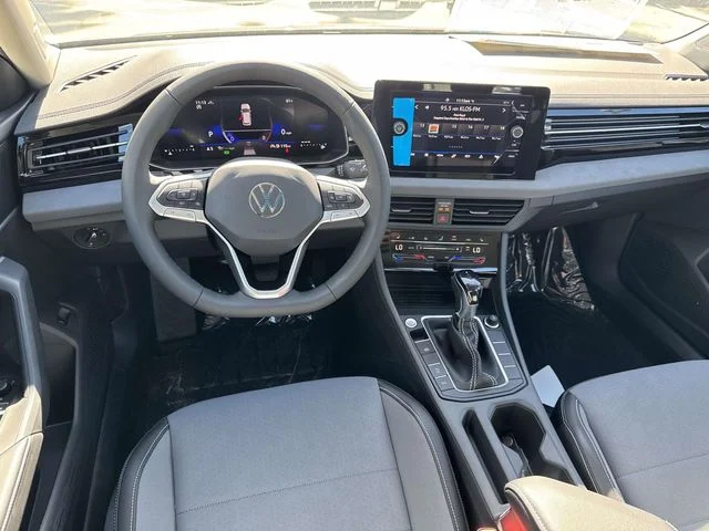 New 2026 Silver Volkswagen 1.5T SE image 7