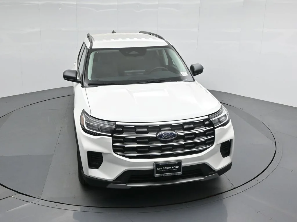 New 2026 Star White Metallic Tri-Coat Ford Active image 38
