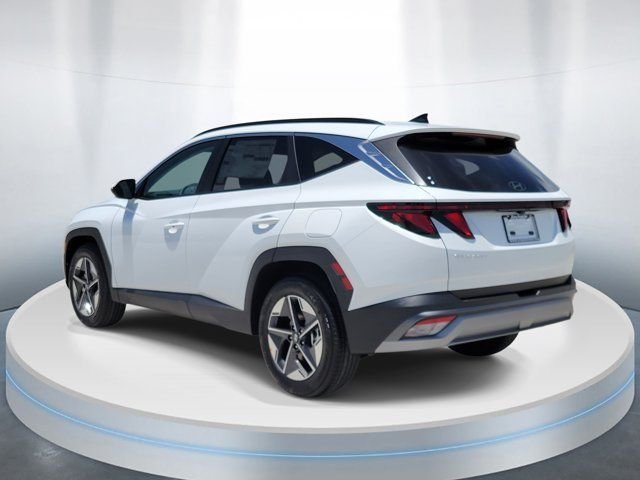 New 2026 White Hyundai SEL FWD image 3