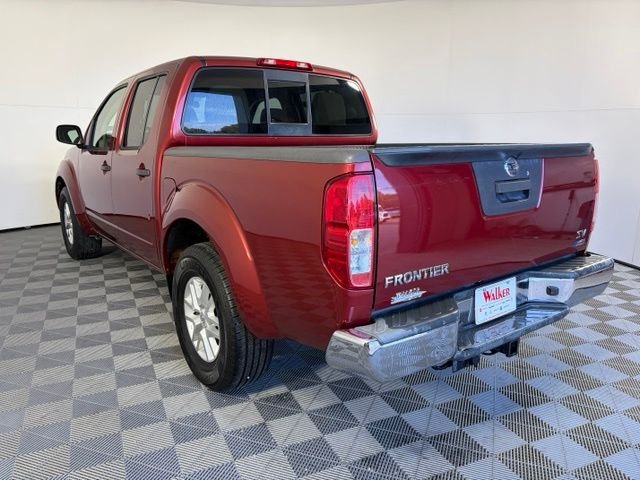 Used 2018 Red Nissan SV image 5