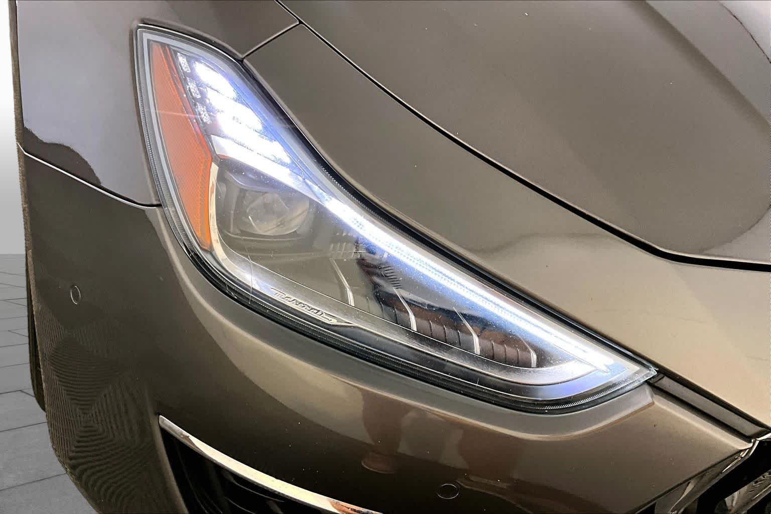 Used 2021 Grigio Maratea Metallic Maserati S Q4 GranLusso image 27