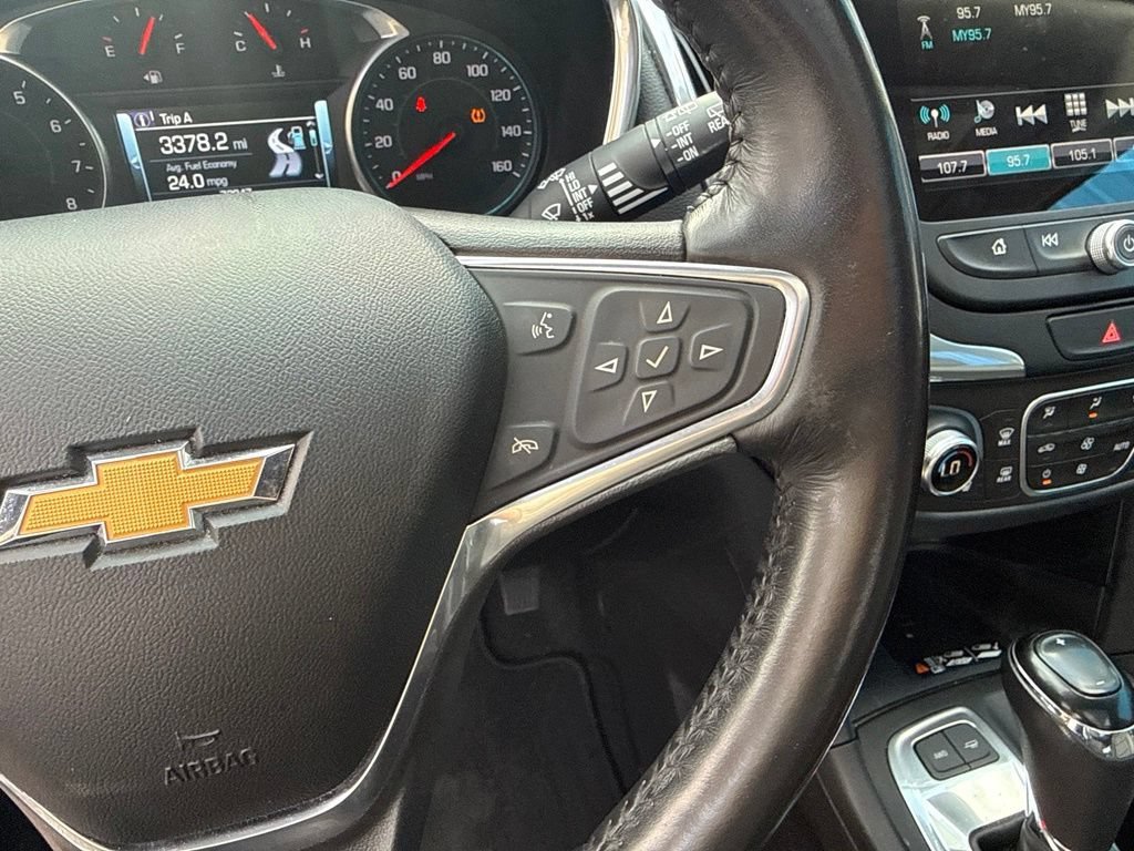 Used 2018 SUMMIT WHITE Chevrolet Premier image 28