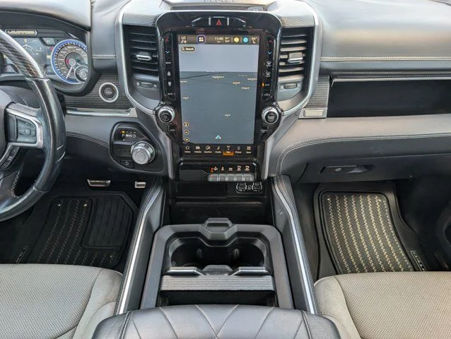 Used 2022 Diamond Black Ram Limited image 7