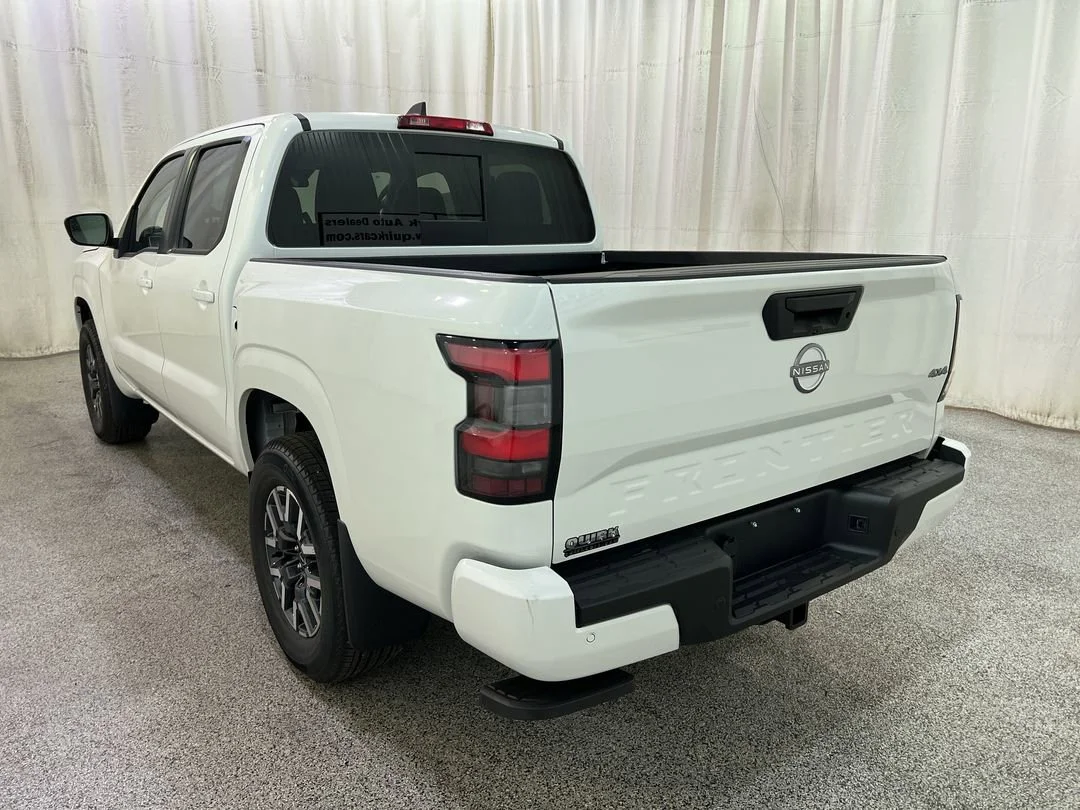 New 2026 Glacier White Nissan Crew Cab SV image 9