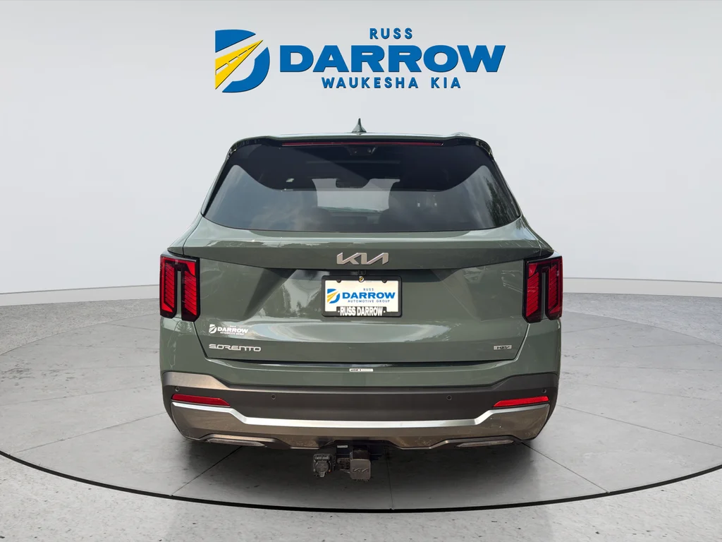 Used 2025 Green Kia SX Prestige image 4