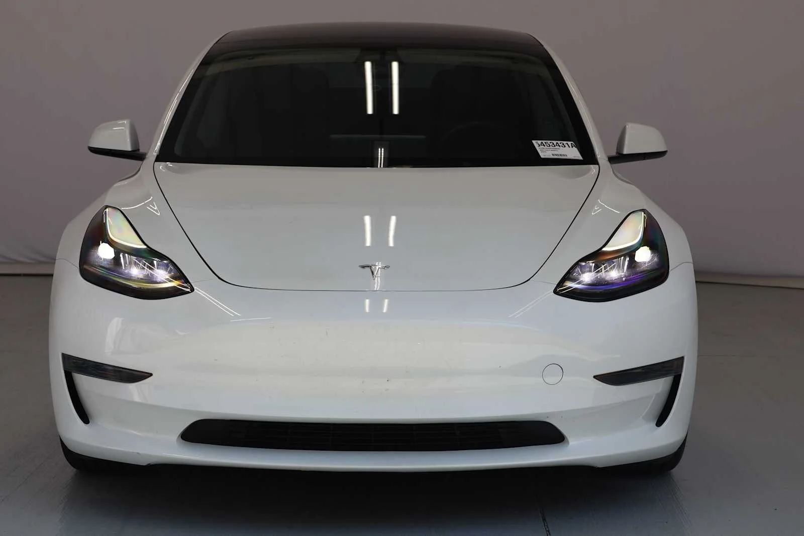 Used 2023 Pearl White Multi-Coat Tesla  image 2