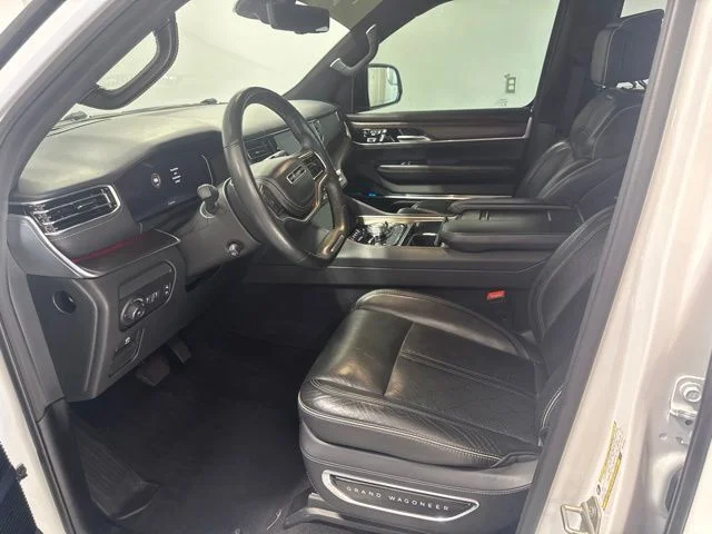Used 2023 White Jeep Series II image 12