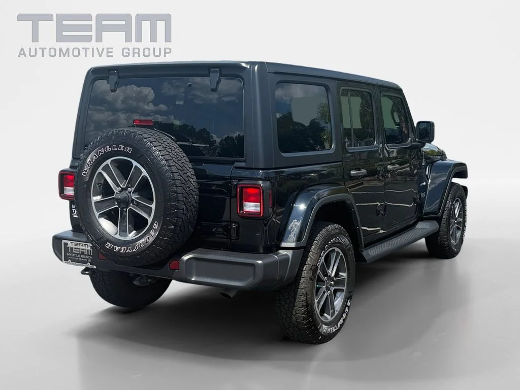 Used 2023 Black Jeep Sahara image 7