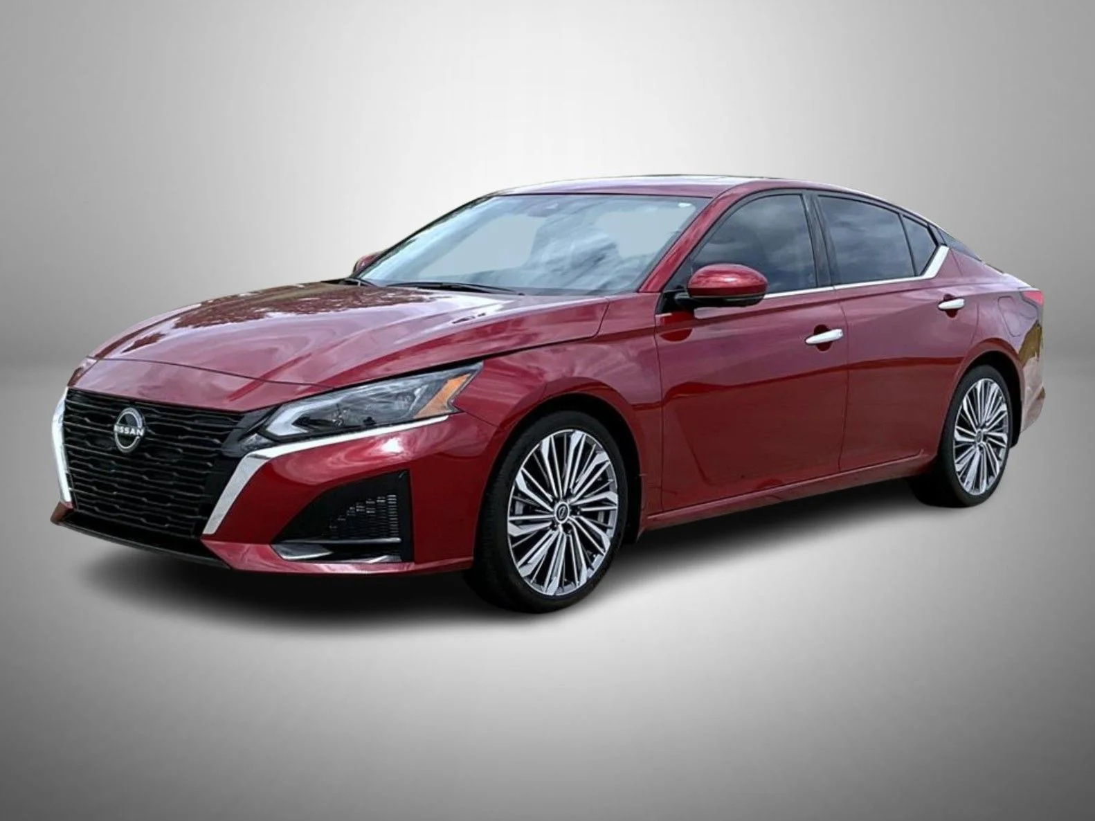 Used 2023 Red Nissan 2.5 SL image 1