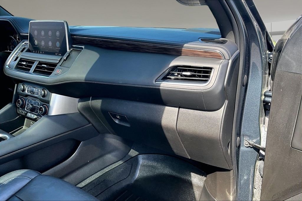 Used 2021 Gray Chevrolet Z71 image 16