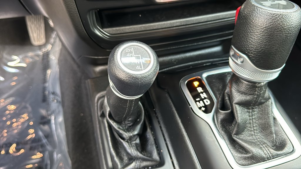 Used 2022 Gray Jeep Sport S image 30