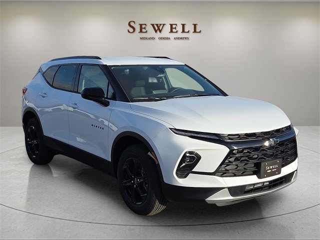2025 Chevrolet Blazer 2LT photo 3