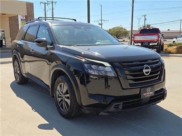 Used 2023 Super Black Nissan SV (A9) Front-Wheel Drive image 5