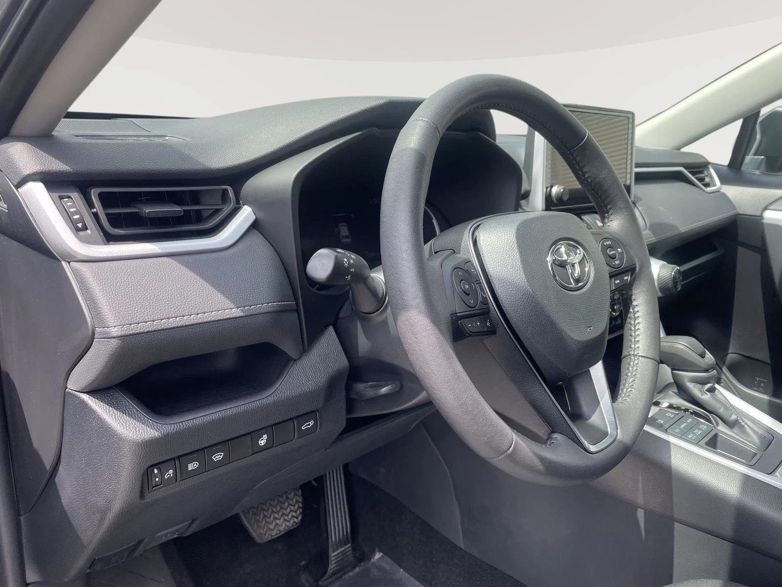 Used 2024 Magnetic Gray Metallic Toyota XLE image 19