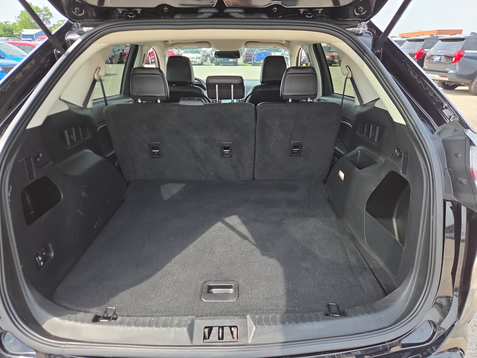 2024 Ford Edge SEL - Photo 17