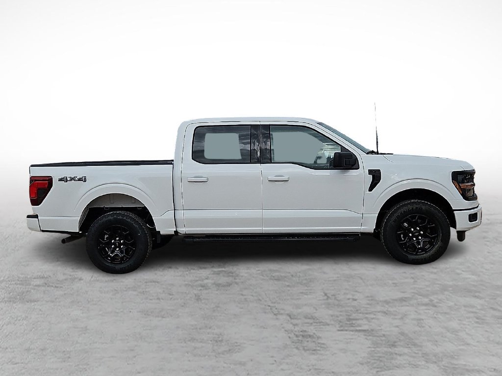 New 2026 Oxford White Ford XLT image 12