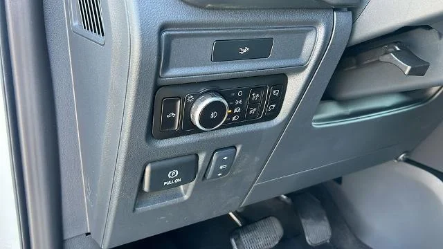 New 2026 Star White Metallic Tri-Coat Ford Lariat® image 42
