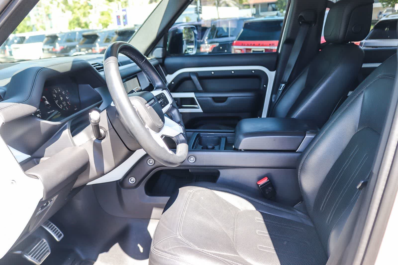 Used 2020 Fuji White Land Rover HSE image 16