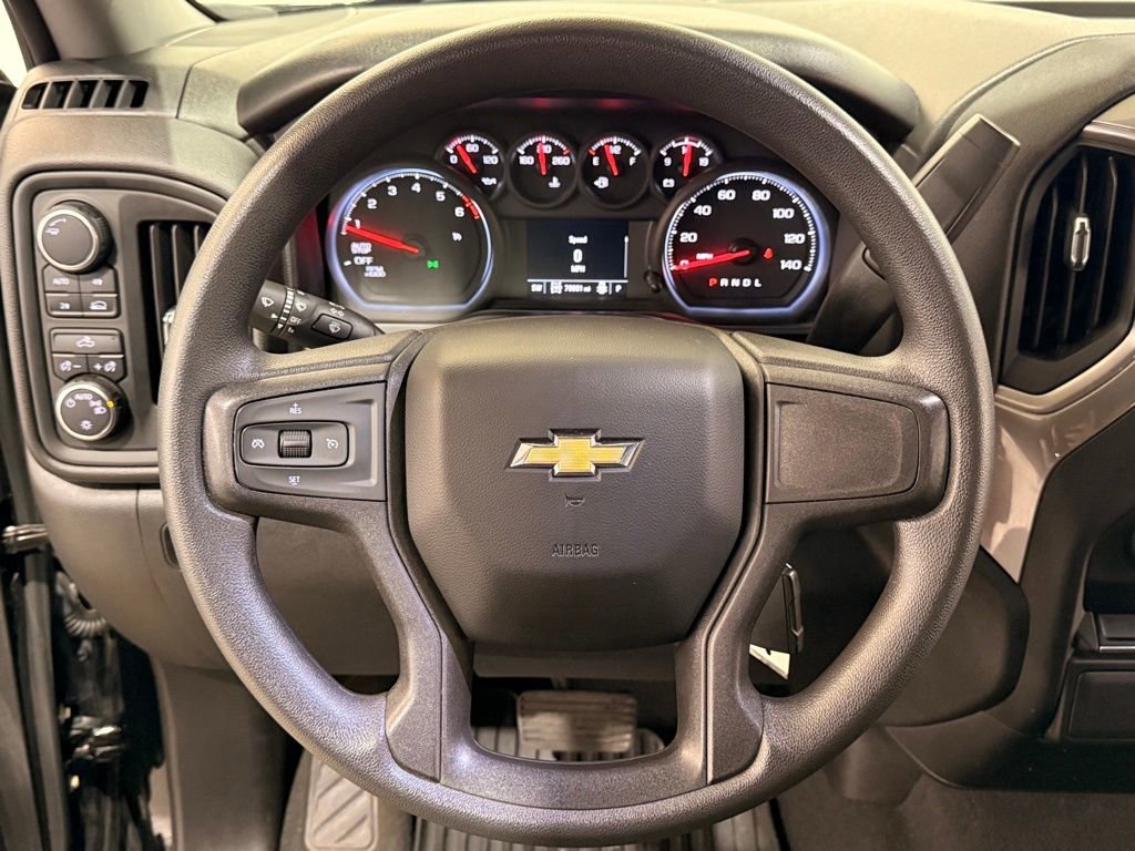 Used 2022 Black Chevrolet Custom image 18