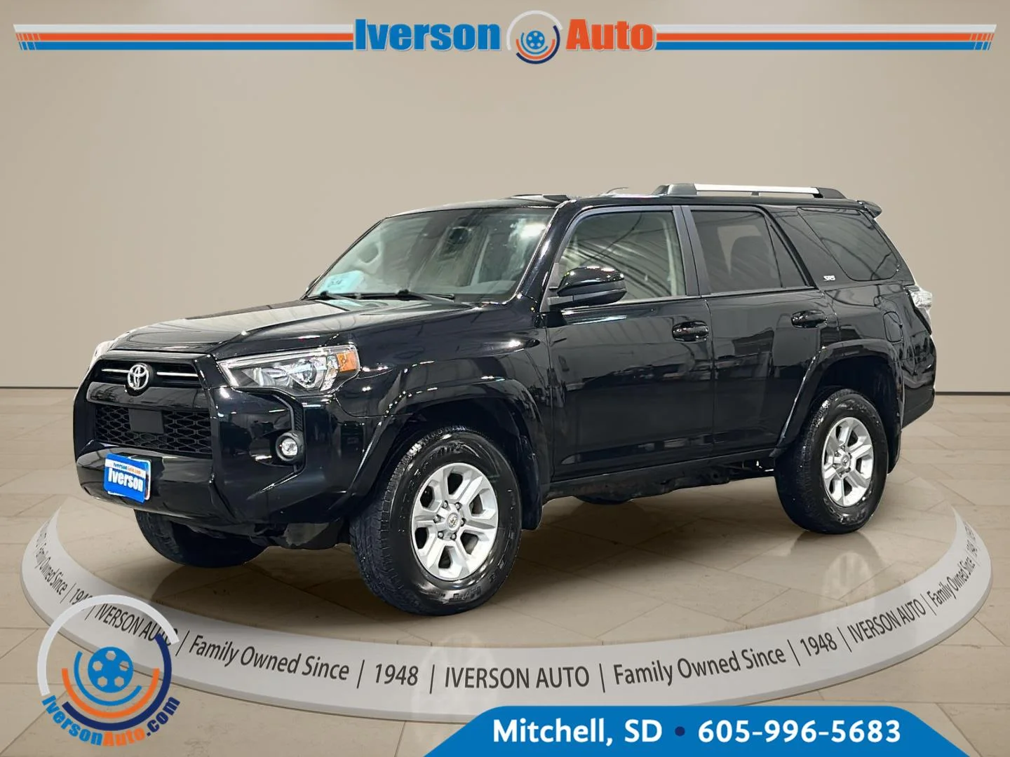 Used 2022 Black Toyota SR5 image 3