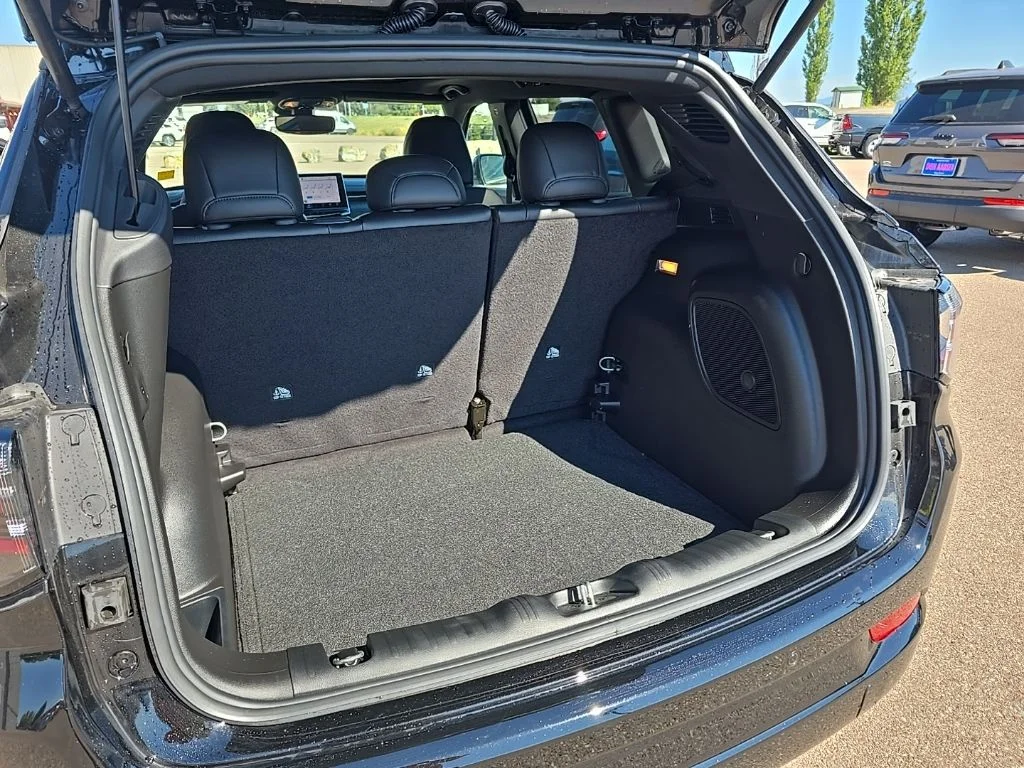 2025 Jeep Compass Limited - Photo 22