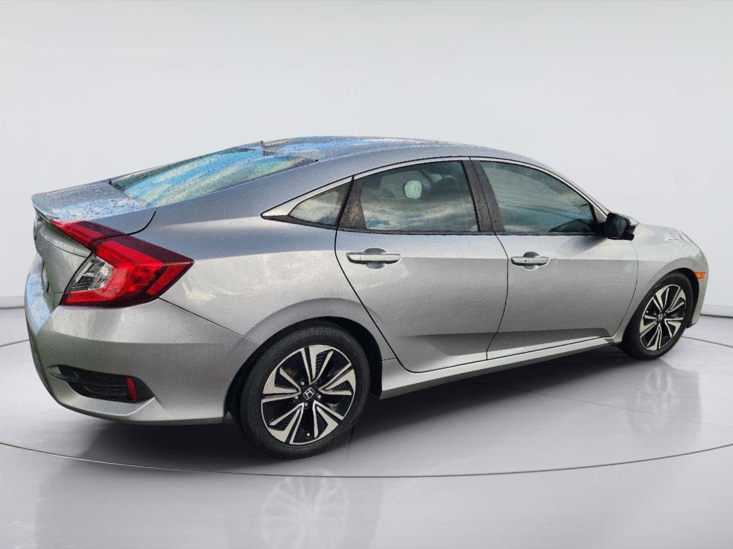 Used 2017 Lunar Silver Metallic Honda EX-T image 4