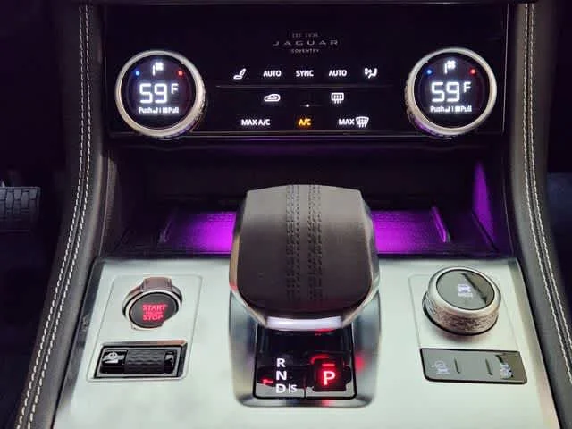 2026 Jaguar F-Pace R-Dynamic S - Photo 31