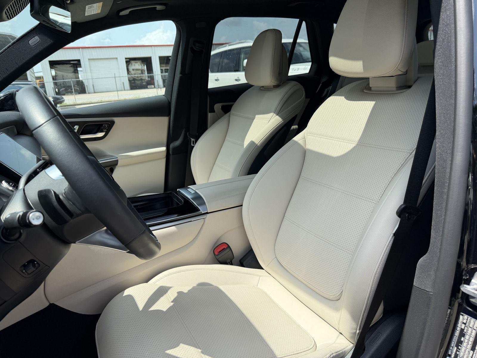 Certified Used 2026 Black Mercedes-Benz GLC 300 image 8